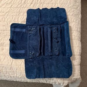 Chloe & Isabel travel jewelry roll